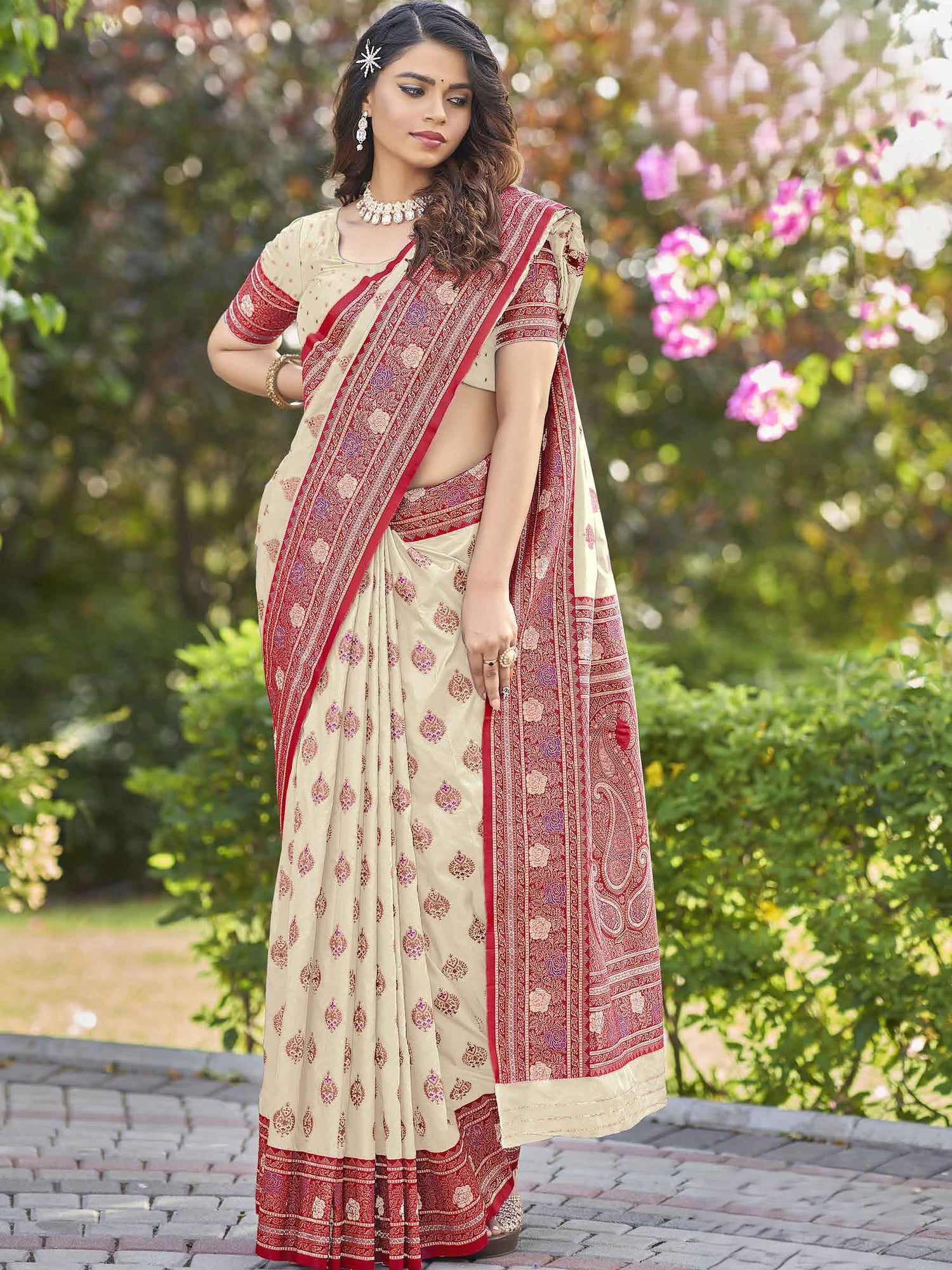 Stuti Saree