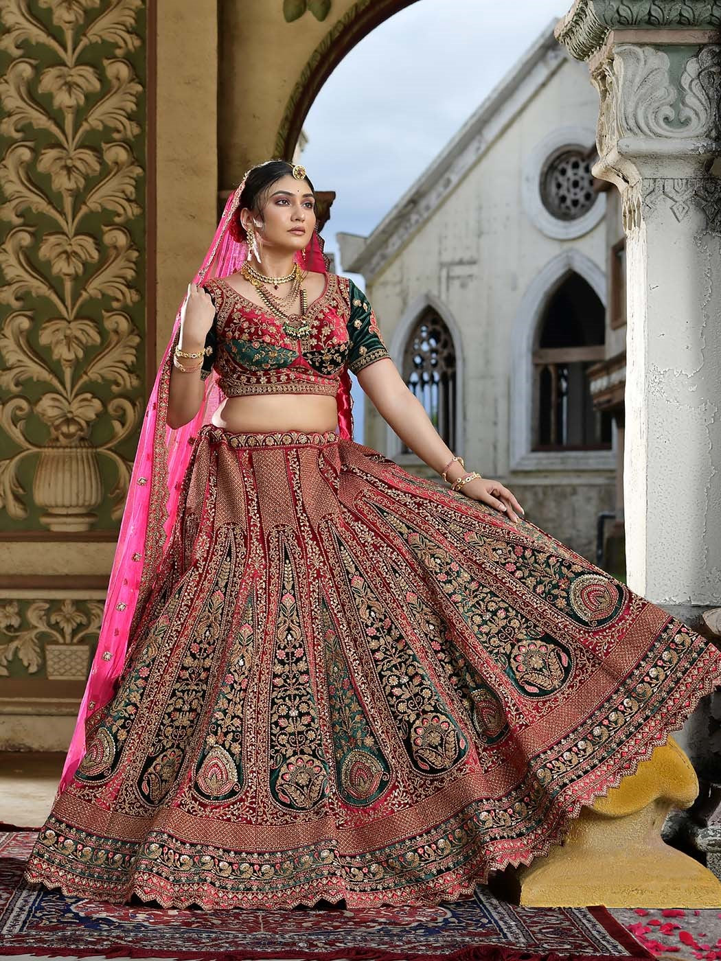 Pin by Priscilla Pandoo on Wedding Saree_Blouse_Lehenga Inspiration |  Lehnga dress, Indian gowns dresses, Indian wedding dress