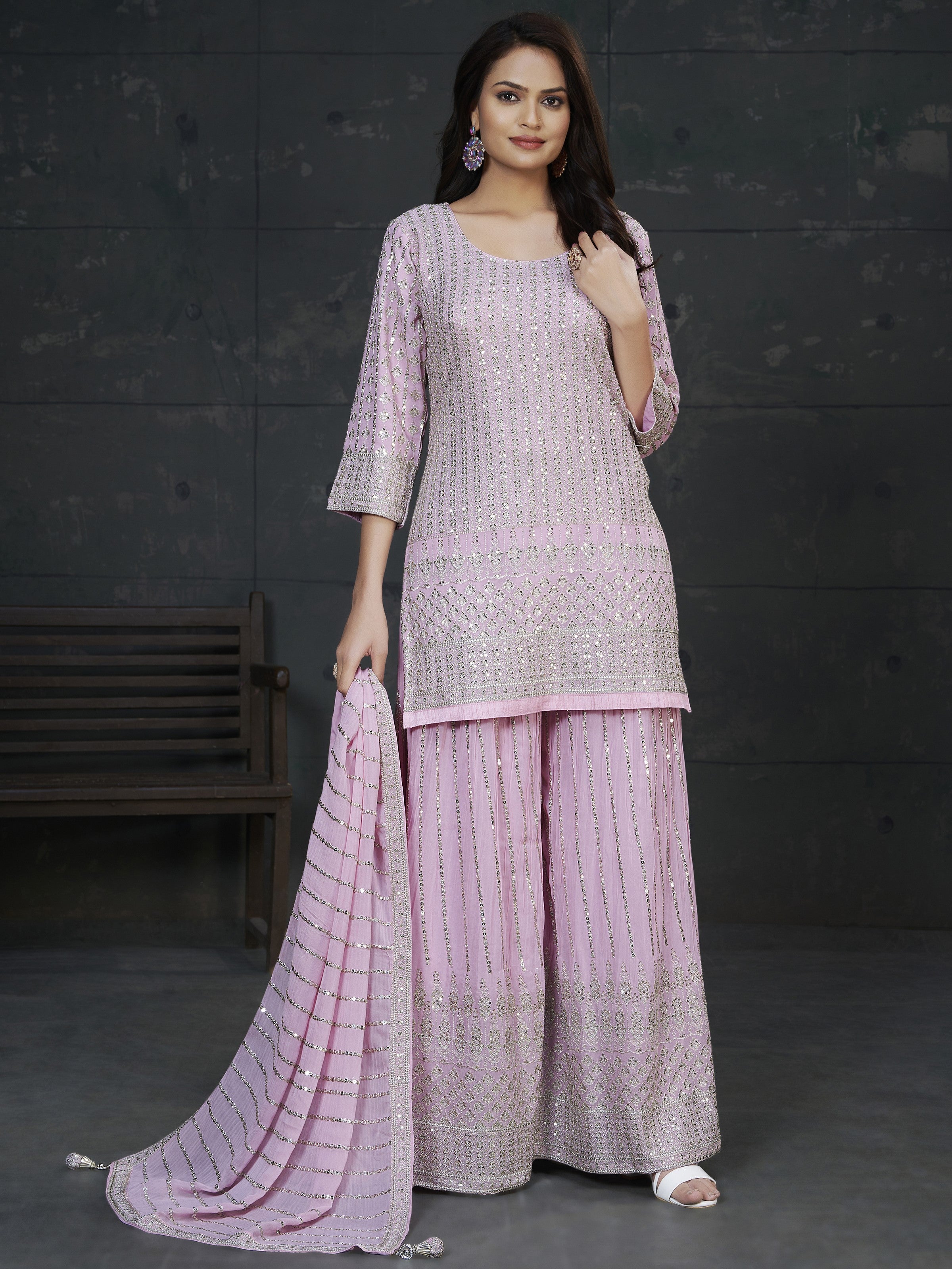 Women Dandiya Dress Navratri Chaniya Choli-Rajasthani Lehenga-Kutch  Embroidered Garba Dandiya Garba Style/Gujarati Style Free Size (Green and  Pink) : Amazon.ca: Clothing, Shoes & Accessories