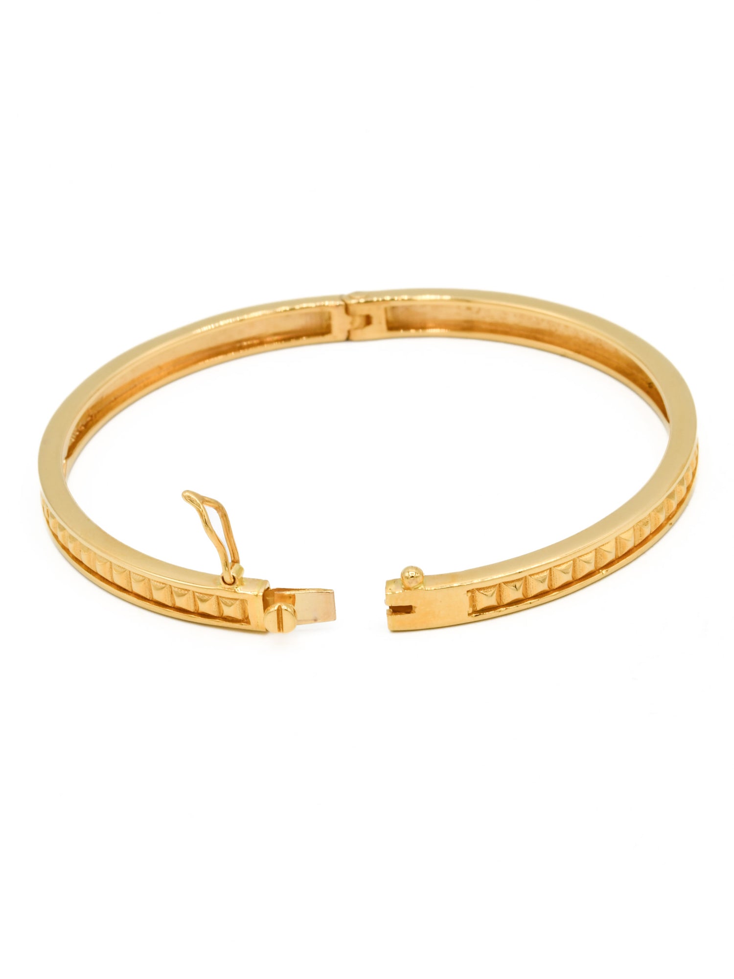 22ct Gold Ladies Bangle