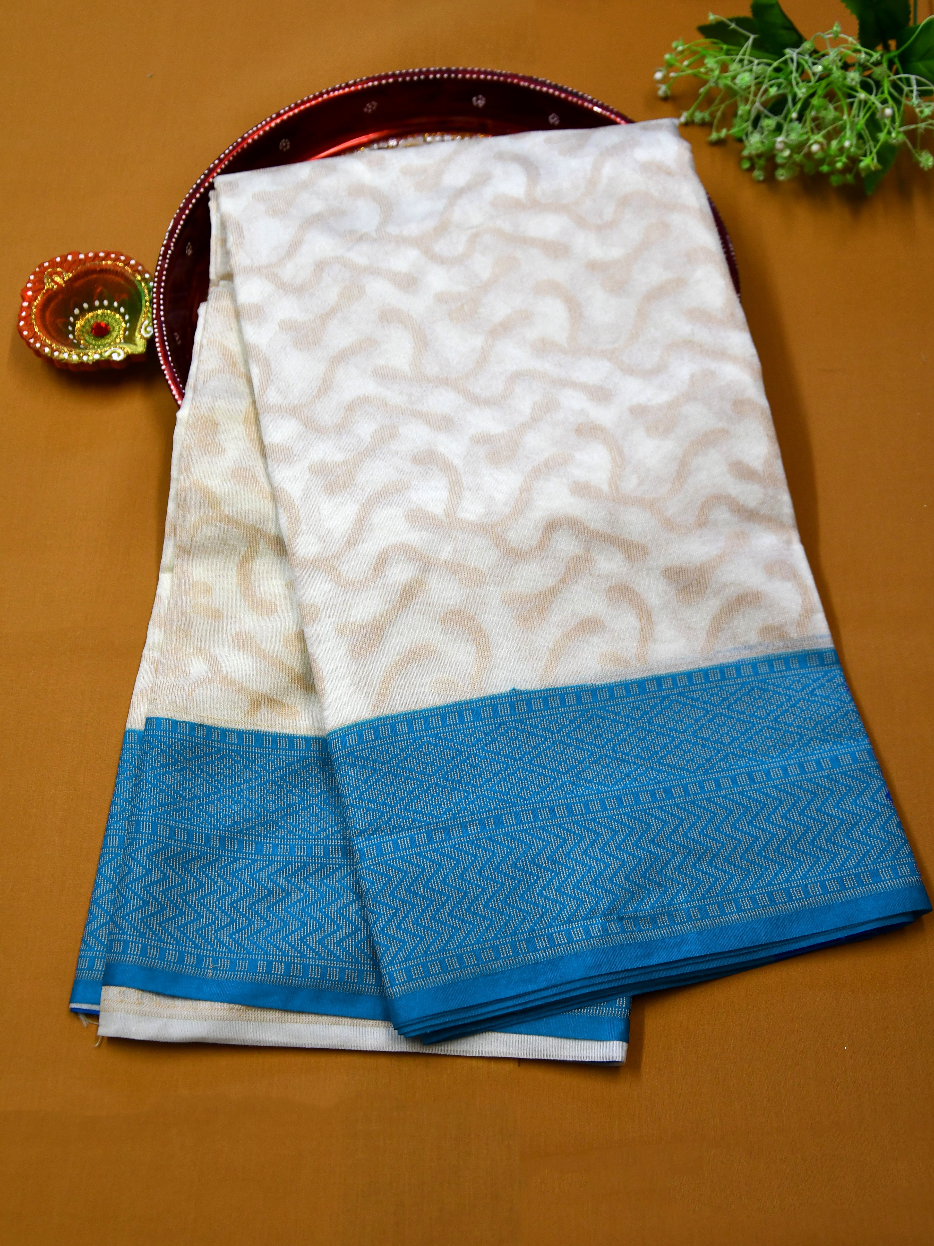 Ruhani Saree