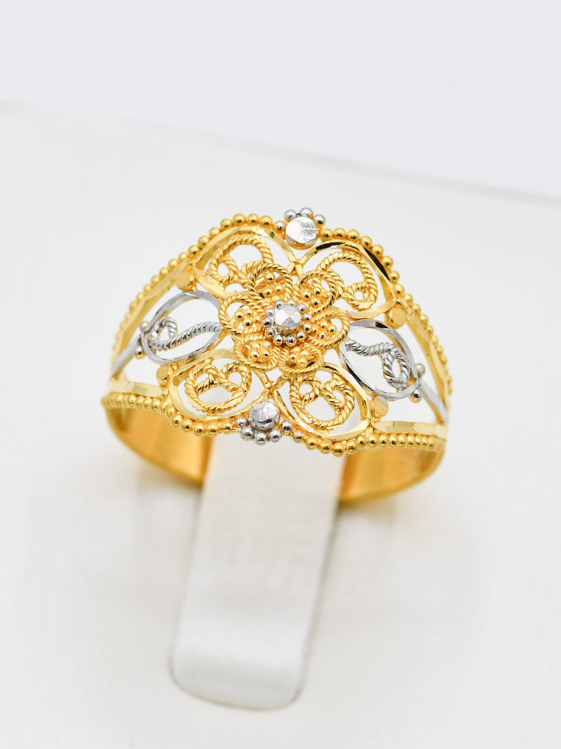 22ct Gold Two Tone Ladies Ring