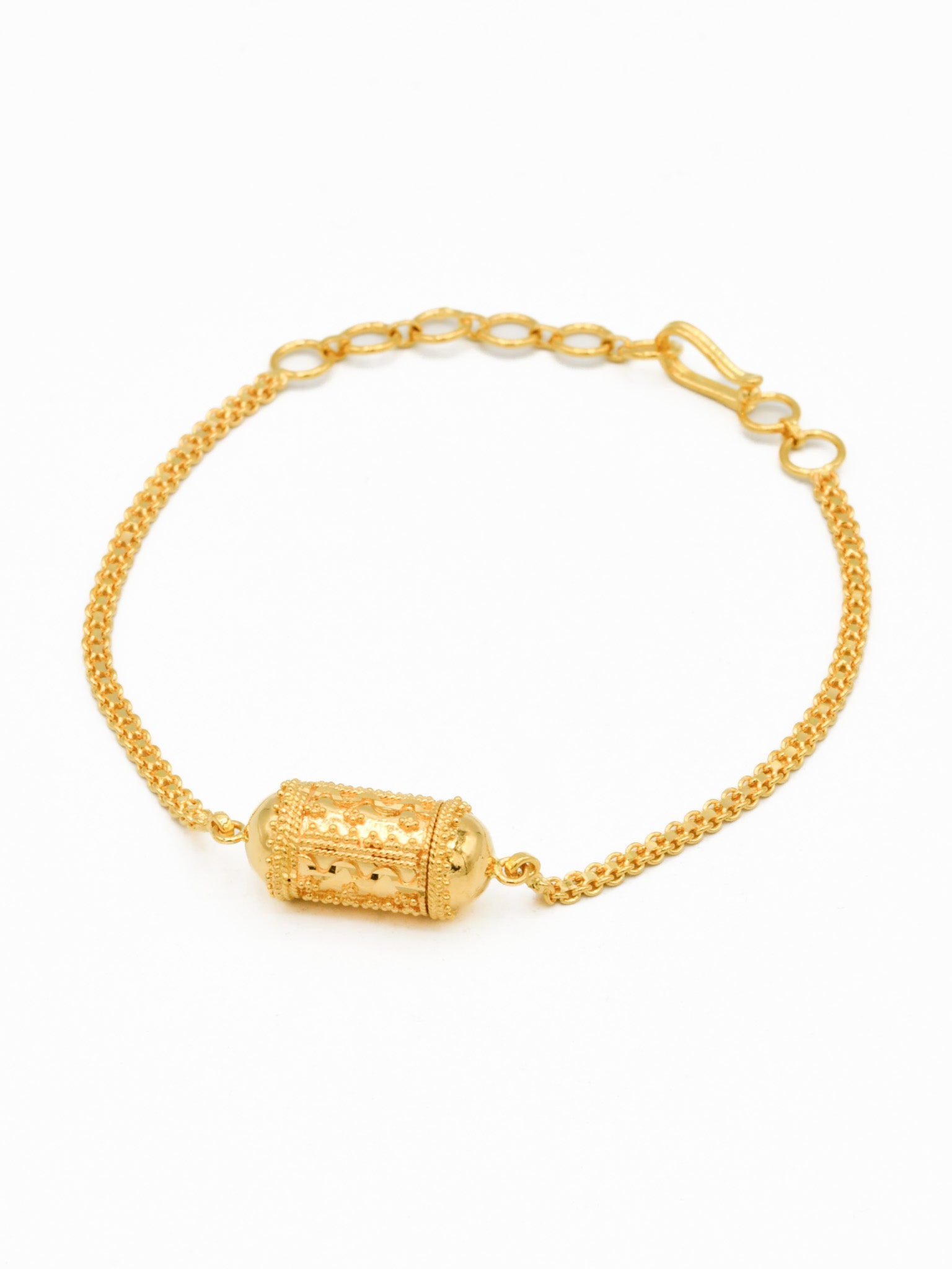 22ct Gold Tavij/Rakhi Ladies Bracelet