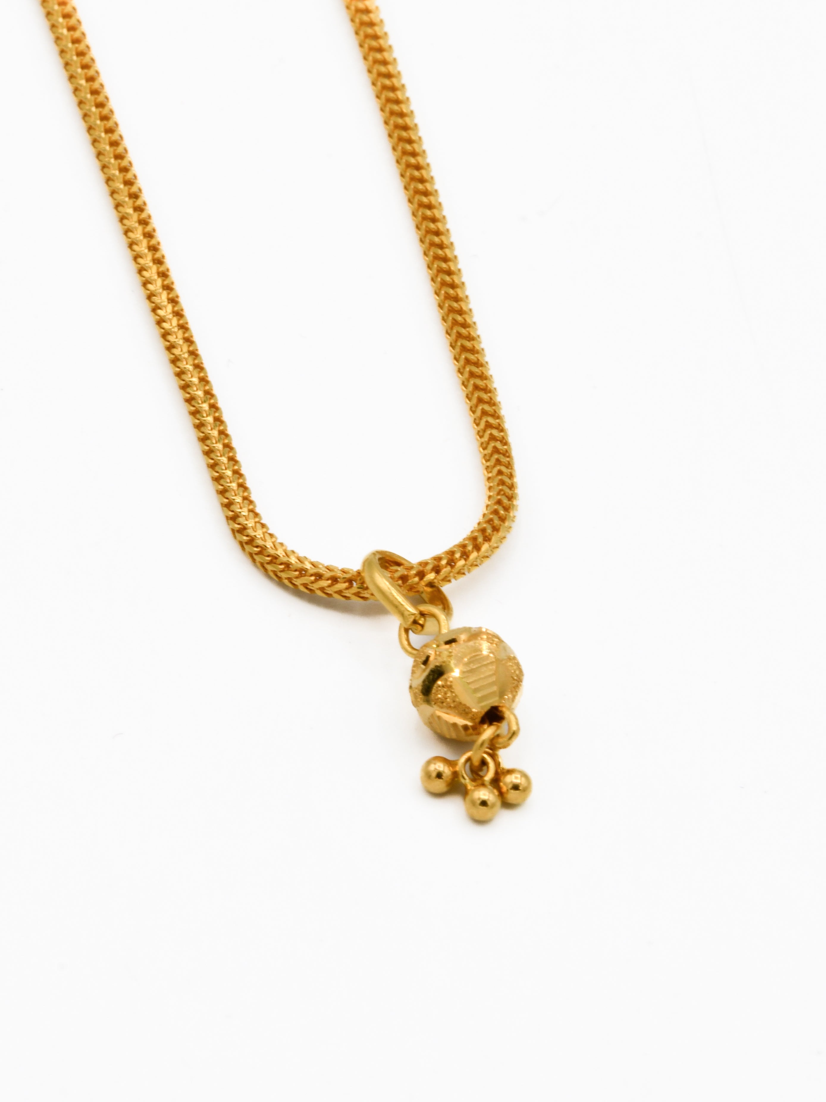 22ct Gold Ball Pendant Set