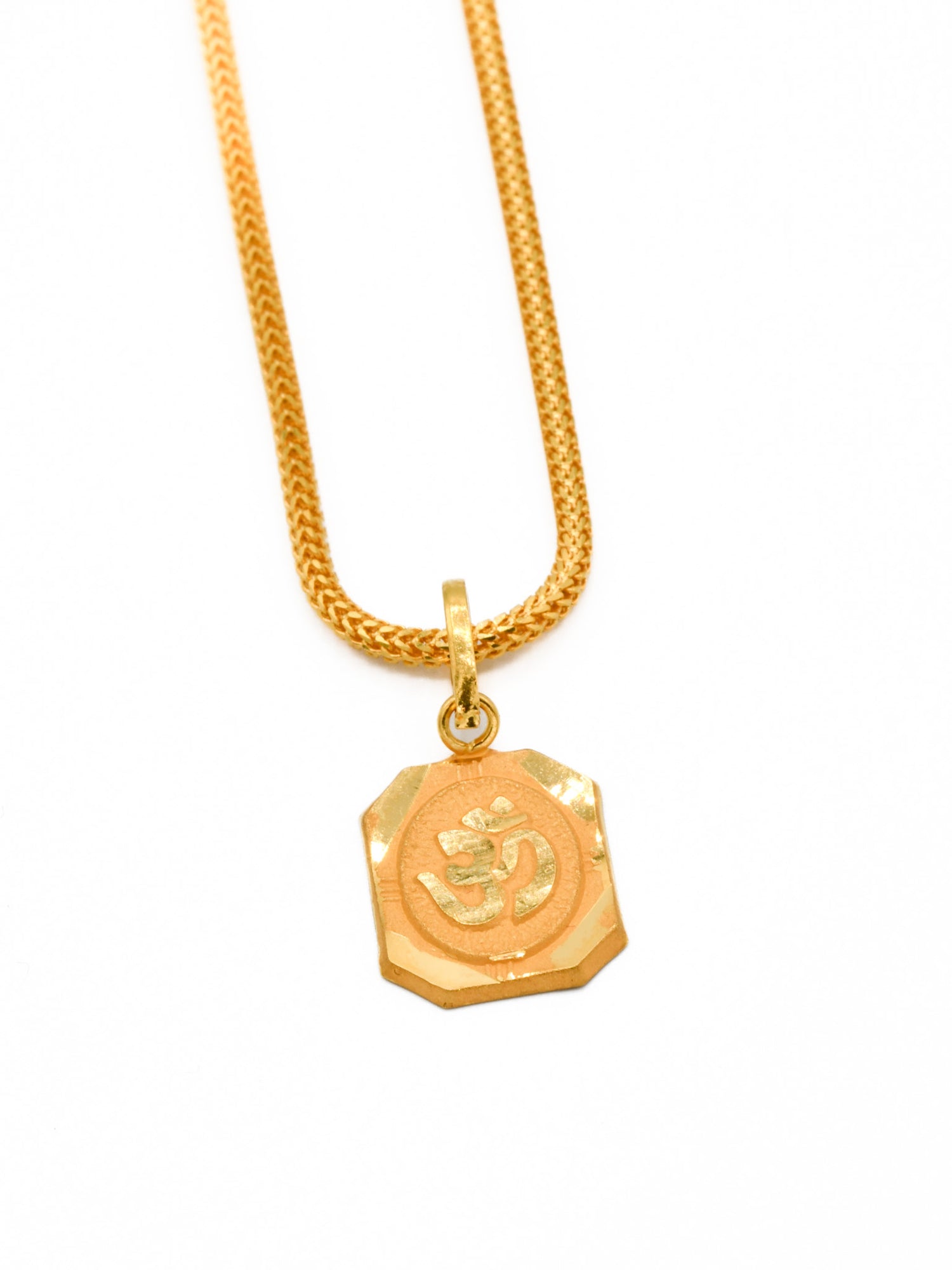 22ct Gold Om Pendant - Roop Darshan