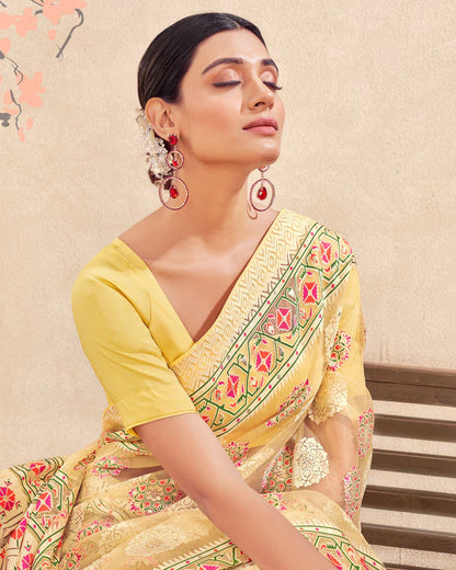 Mahira Saree