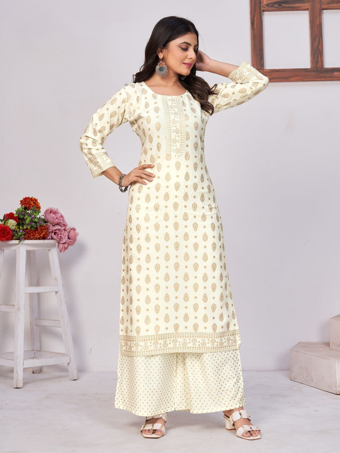 Aayna Kurti with Palazzo