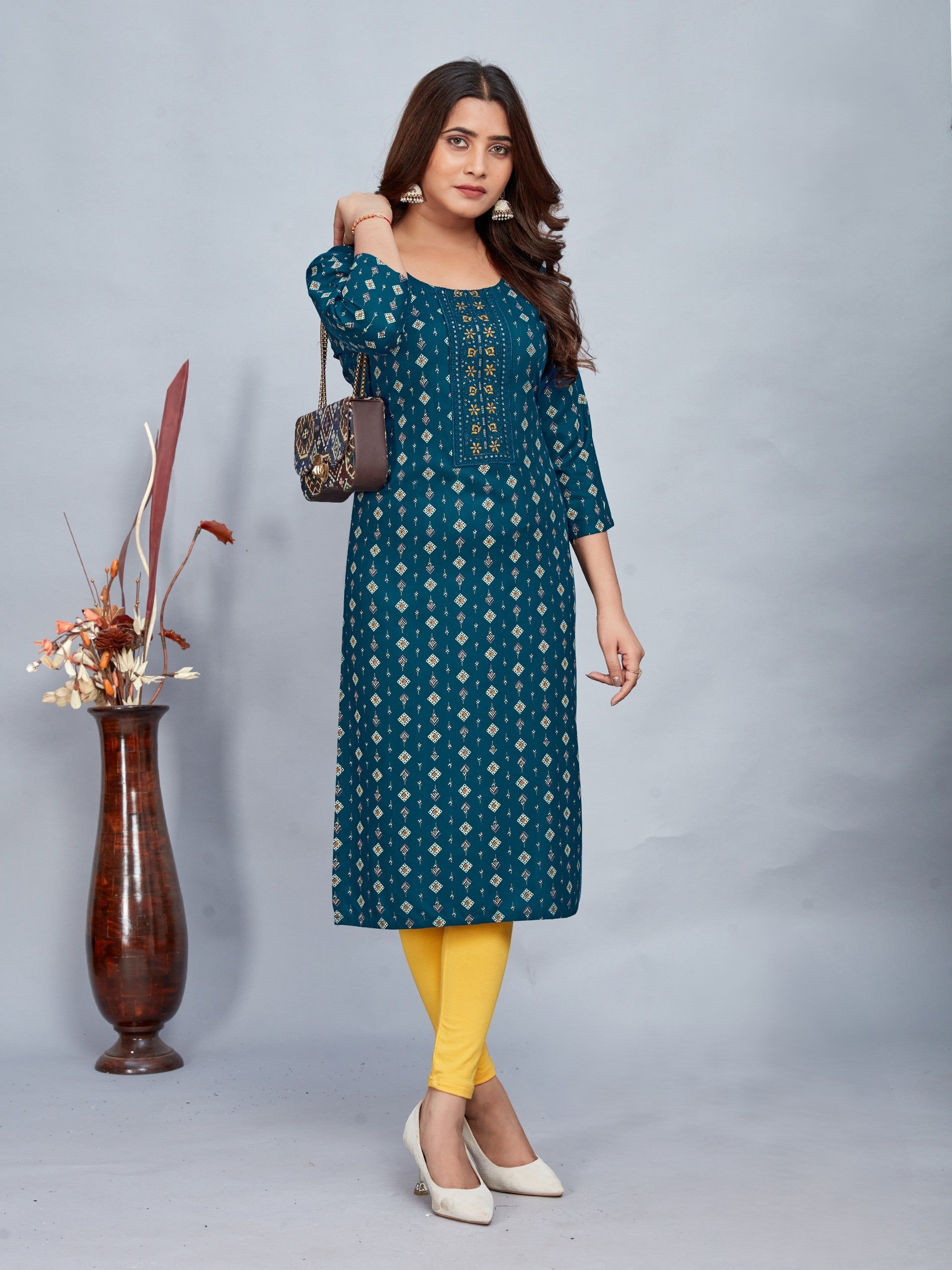 Saanvi Kurti