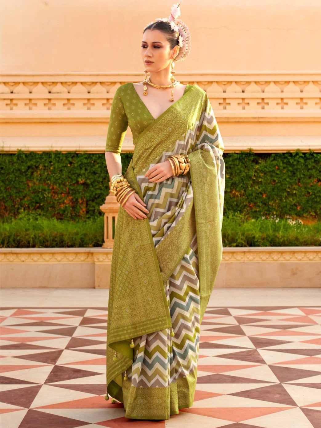 Dolly Saree