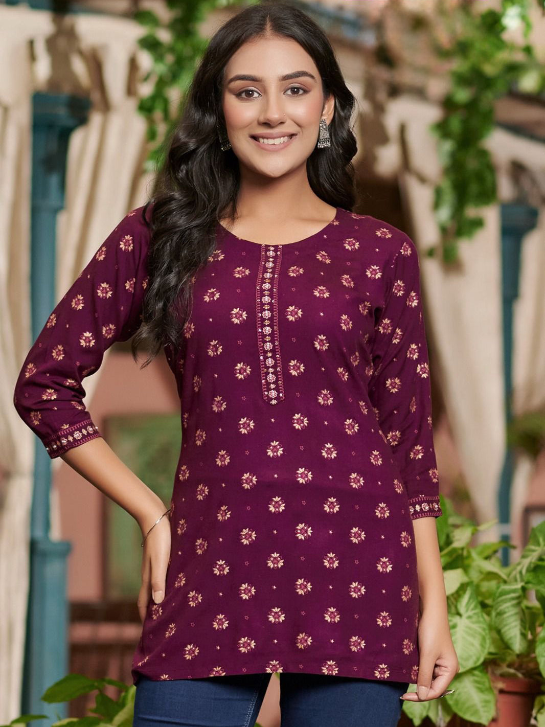 Darshi Short Kurti