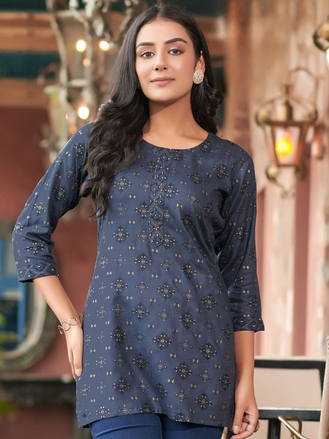 Darshi Short Kurti