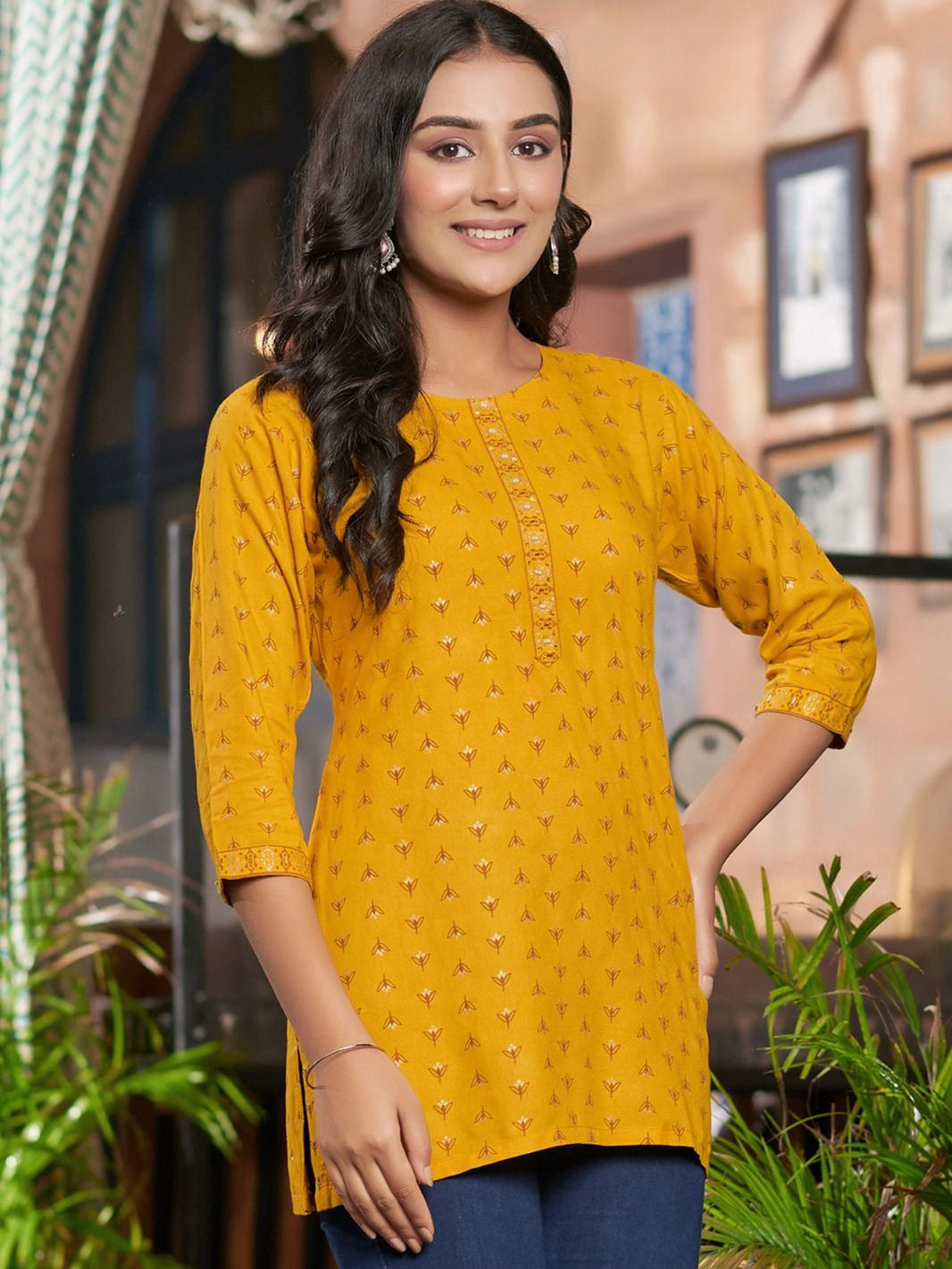 Darshi Short Kurti